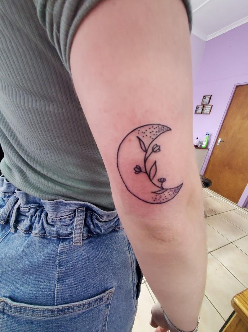 Karin's Tattoos/karin's Studio
